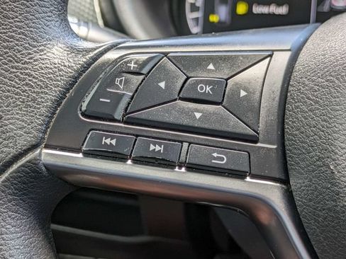 Used 2023 Nissan Kicks SV FWD image 25