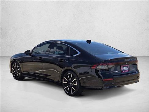 Used 2024 Honda Accord Touring image 8