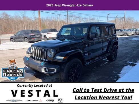 Used 2023 Jeep Wrangler Unlimited Sahara AWD/4WD image 4