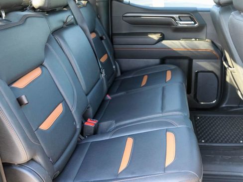 Used 2023 GMC Sierra 1500 AT4 w/ AT4 Premium Package AWD/4WD image 20