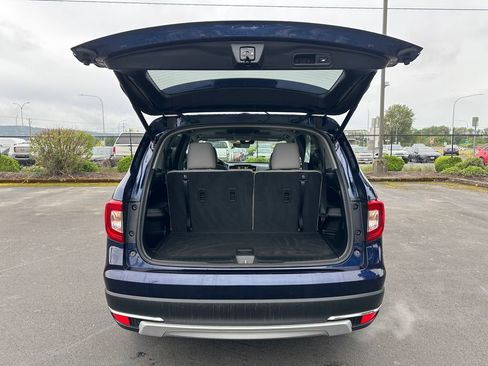 Used 2020 Honda Pilot Touring image 11