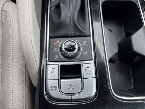 Used 2020 Kia Telluride EX w/ EX Premium Package AWD/4WD image 32