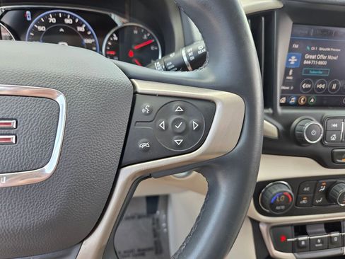 Used 2023 GMC Terrain Denali w/ Denali Premium Package AWD/4WD image 33