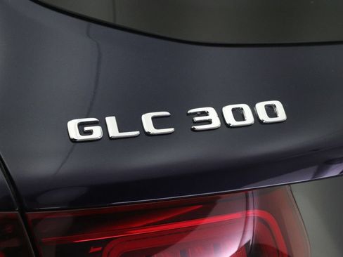Certified 2022 Mercedes-Benz GLC 300 image 19