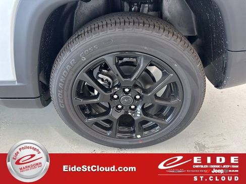 New 2026 Jeep Compass Latitude w/ Quick Order Package 29K image 5