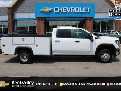 Used 2025 GMC Sierra 3500 Pro w/ Convenience Package
