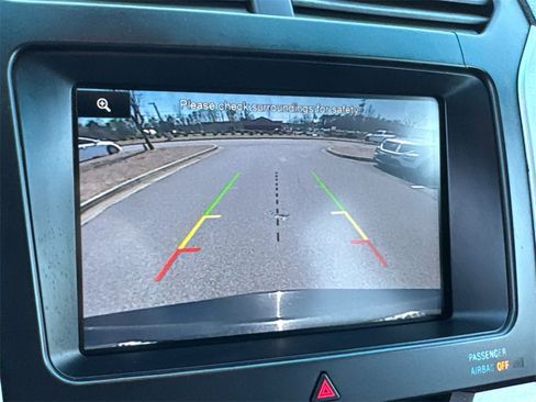 Used 2013 Ford Explorer Limited image 26