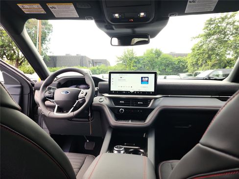 New 2025 Ford Explorer ST-Line w/ Premium Package image 25