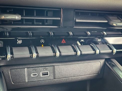 New 2026 GMC Canyon Elevation image 26