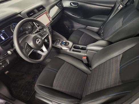 Used 2025 Nissan Leaf S FWD image 12