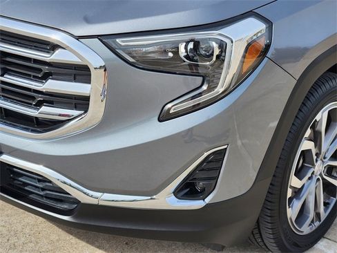 Used 2020 GMC Terrain SLT w/ Preferred Package image 9