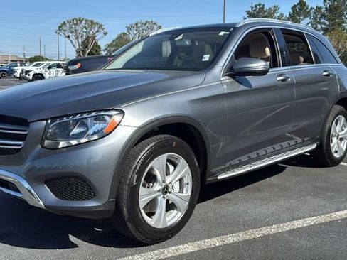 Used 2018 Mercedes-Benz GLC 300 image 3