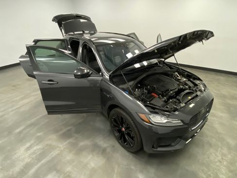 Used 2019 Jaguar F-PACE S image 57