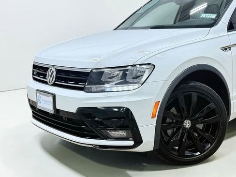 Used 2021 Volkswagen Tiguan SE R-Line AWD/4WD image 3