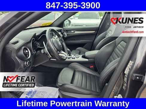 Used 2023 Alfa Romeo Stelvio Veloce AWD/4WD image 19