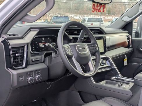 New 2026 GMC Sierra 2500 Denali w/ Denali Reserve Package image 14