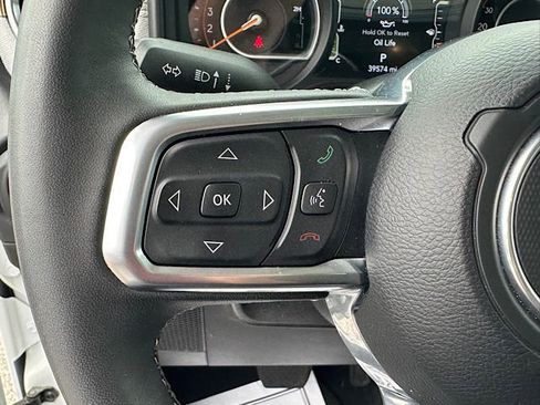 Used 2025 Jeep Wrangler Sahara AWD/4WD image 23