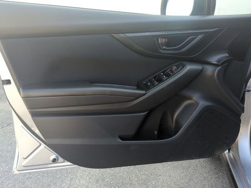 Used 2021 Subaru Crosstrek 2.0i AWD/4WD image 15