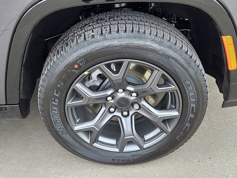 New 2026 Jeep Grand Wagoneer L Limited w/ 8-Passenger Seating Package image 7