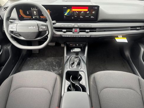 New 2026 Kia K4 LX FWD image 13