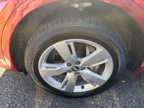 Used 2019 Audi Q5 2.0T Premium Plus w/ Premium Plus Package image 24