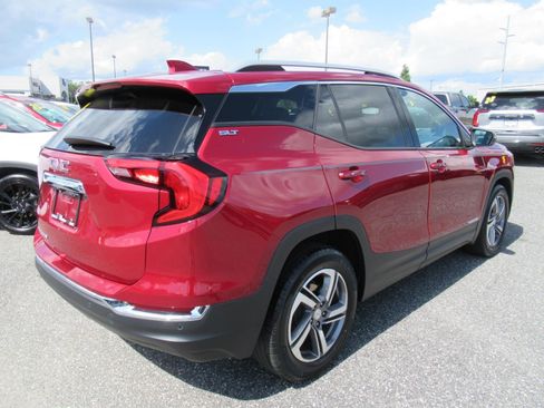Used 2020 GMC Terrain SLT w/ Preferred Package FWD image 7