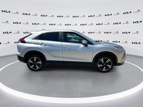 Used 2024 Mitsubishi Eclipse Cross SE AWD/4WD image 9