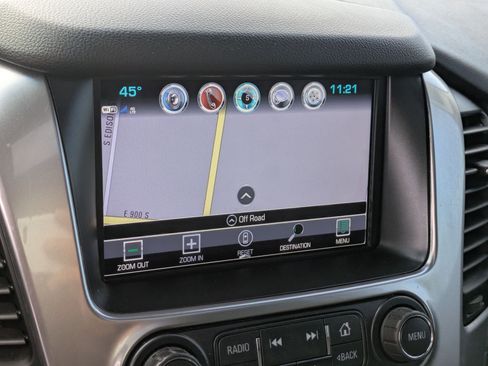 Used 2020 Chevrolet Suburban Premier image 24