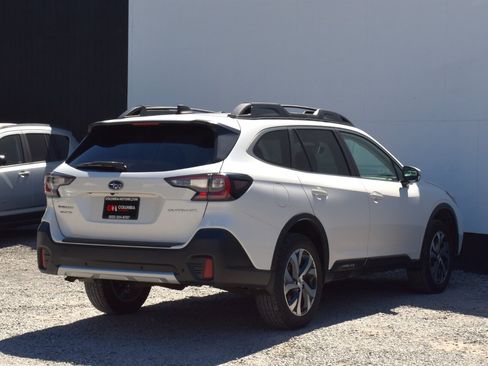 Used 2020 Subaru Outback Limited w/ Popular Package #2 AWD/4WD image 5