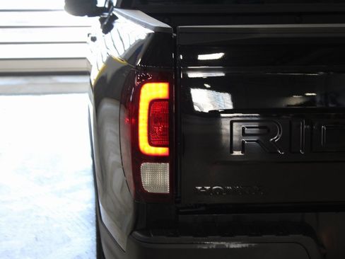 Certified 2026 Honda Ridgeline Black Edition image 47