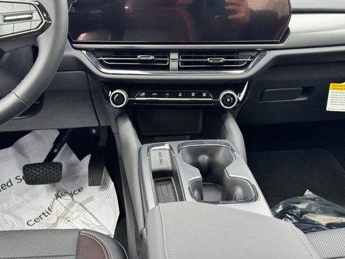 New 2026 Chevrolet Equinox EV RS image 10