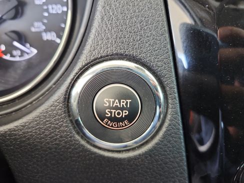 Used 2022 Nissan Rogue Sport SV FWD image 26