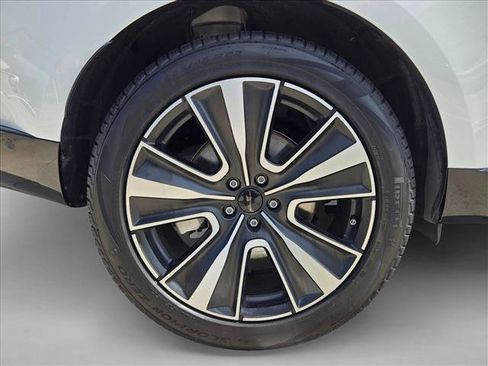 Certified 2025 Land Rover Range Rover SE AWD/4WD image 25