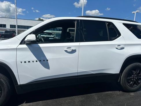 Used 2023 Chevrolet Traverse LT w/ Midnight/Sport Edition AWD/4WD image 5