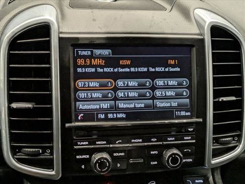 Used 2014 Porsche Cayenne S image 13