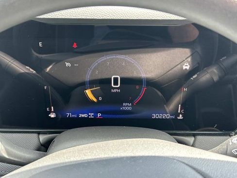 Used 2025 Chevrolet TrailBlazer LT AWD/4WD image 27