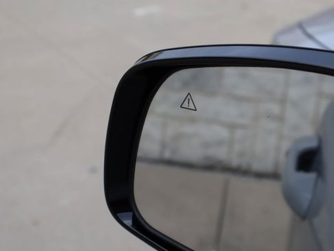 Used 2023 Kia Sorento SX FWD image 23