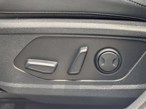 Certified 2025 Kia Sportage SX FWD image 25