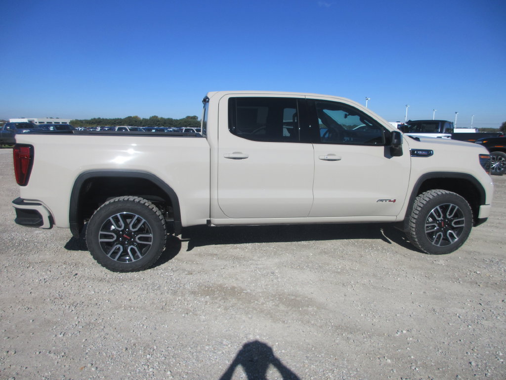 New 2026 GMC Sierra 1500 AT4 w/ AT4 Premium Package AWD/4WD image 3
