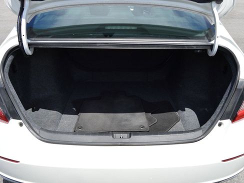 Used 2018 Honda Accord LX image 14