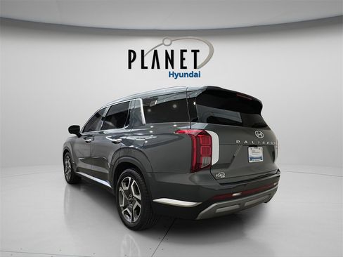 Used 2023 Hyundai Palisade Limited image 6