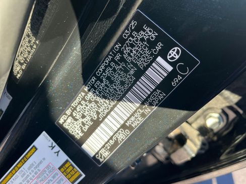 Used 2025 Toyota Prius LE image 22