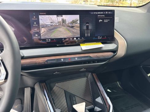 Certified 2025 BMW X3 xDrive30i w/ Convenience Package image 26