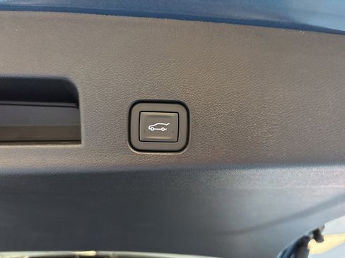 New 2026 Chevrolet Traverse LT image 9