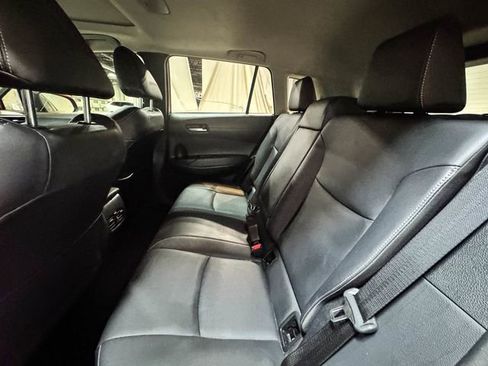 Used 2022 Toyota Corolla Cross XLE w/ Convenience Package image 21