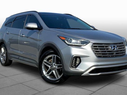 Used 2017 Hyundai Santa Fe Limited AWD/4WD image 3