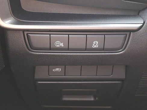 Used 2024 MAZDA MAZDA3 s FWD image 25