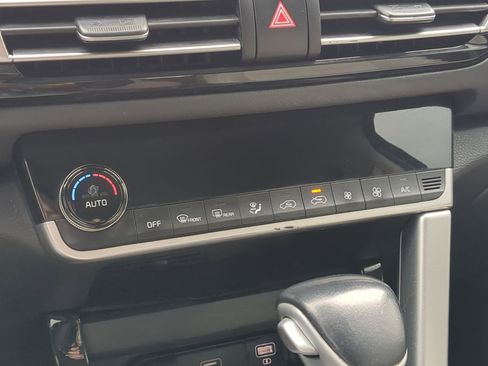 Used 2023 Kia Seltos SX image 25