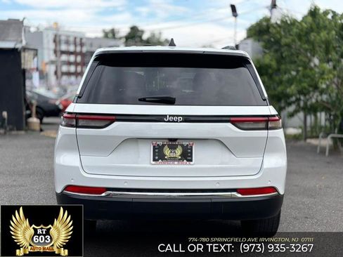 Used 2024 Jeep Grand Cherokee Limited 4xe AWD/4WD image 6