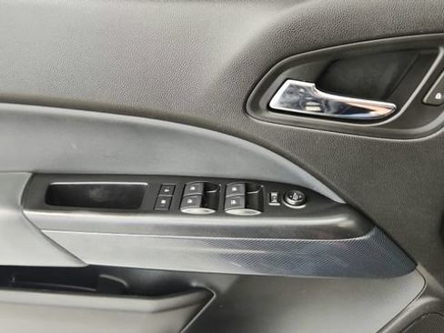 Used 2019 Chevrolet Colorado Z71 AWD/4WD image 18